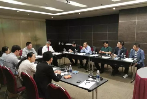 j9国际集团董事长郑两斌及调查团成员与天津电力座谈 j9国际集团董事长郑两斌及调查团成员与天津电力座谈