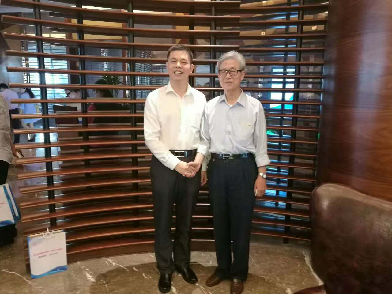 20170712161155_3832 j9国际集团董事长郑两斌受邀参与第三届中国青年企业家(共青城)发展峰会